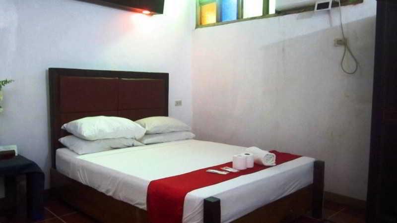 Bed and Breakfast The Lotus Garden Puerto Princesa Zewnętrze zdjęcie